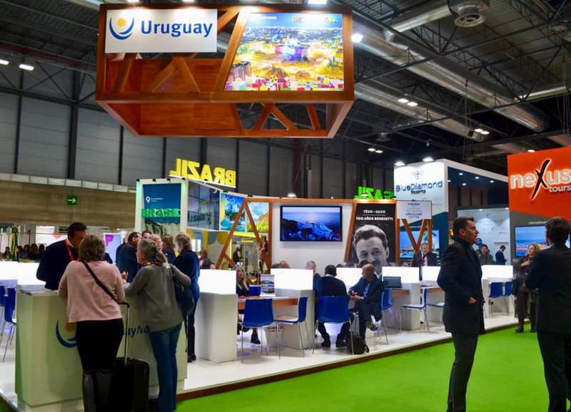 uruguay stand fitur