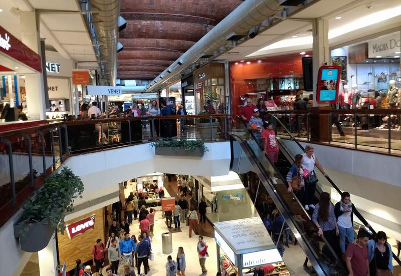 Montevideo Shopping interior