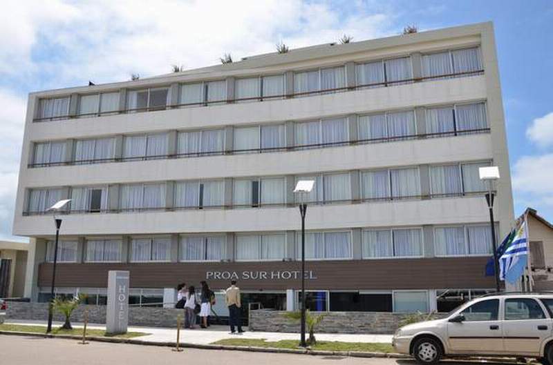 PROA frente hotel 001