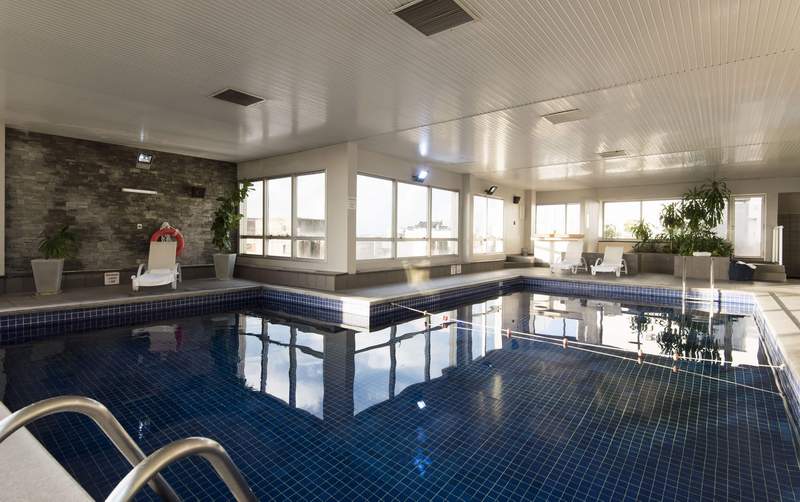 HOLIDAY PISCINA