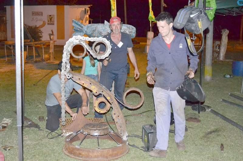 ESCULTORES