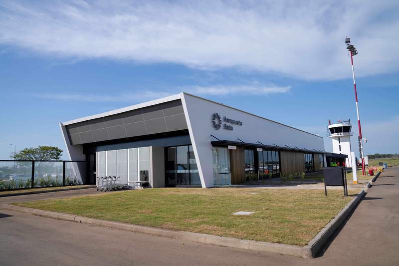 Aeropuerto Internacional de Carmelo 