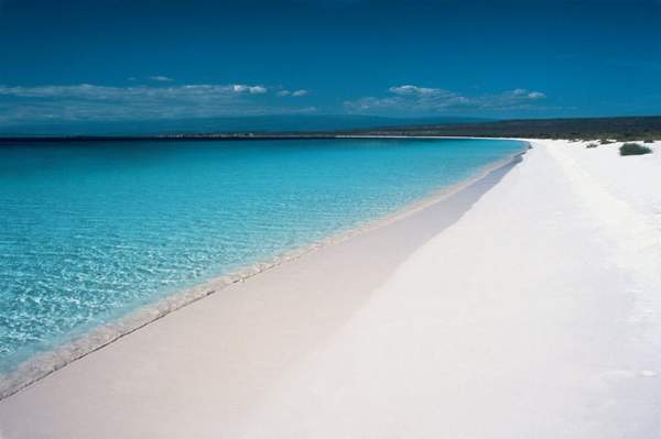 RepDom_bahia_de_las_guilas_pedernales