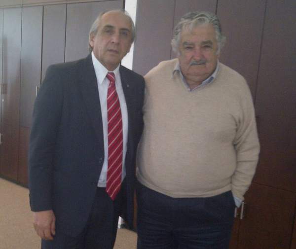 mujica_banales