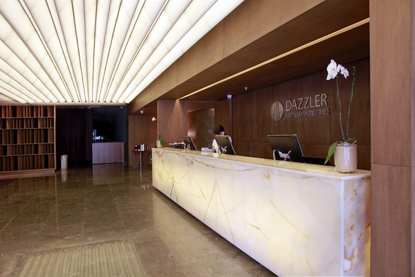 D18.DazzlerMontevideoFrontLobby