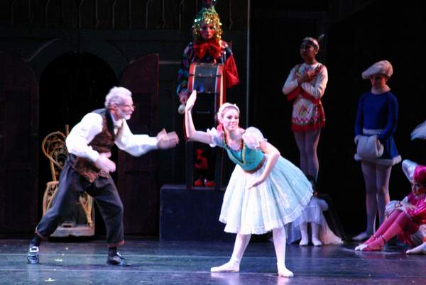 Coppelia_Copelius