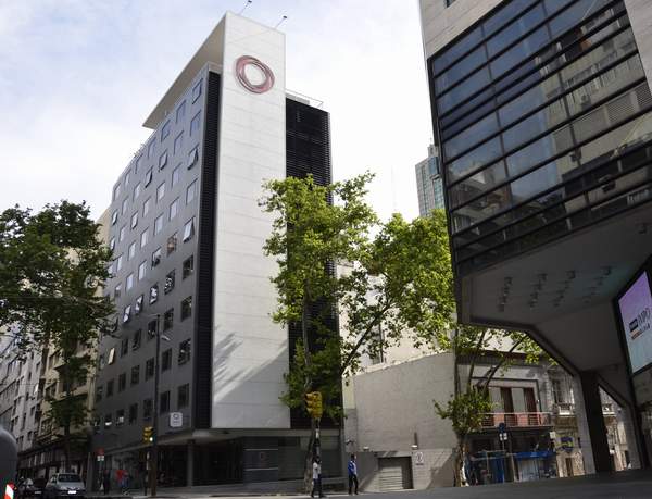 orpheo_exterior