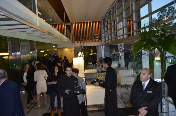 hilton_lobby
