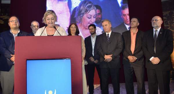 lANZAMIENTO_mINISTRA