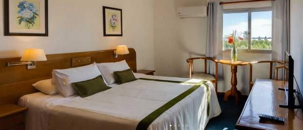 royal_hotel