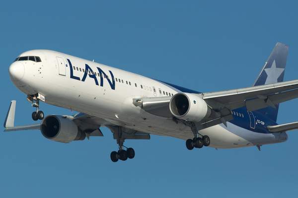 LAN_Chile_767-300ER