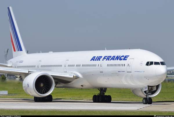 air_france_Boeing-777-300