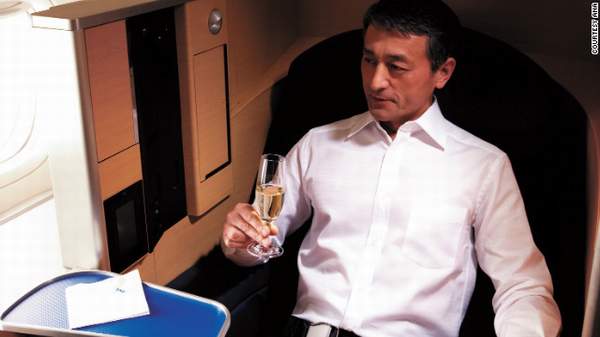 first_class_ana_airline