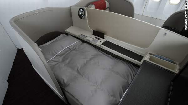 first_class_japan_airlines