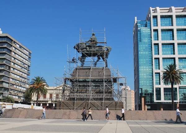 plaza_independencia_andamios