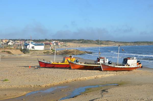 punta_del_diablo_barcos_01