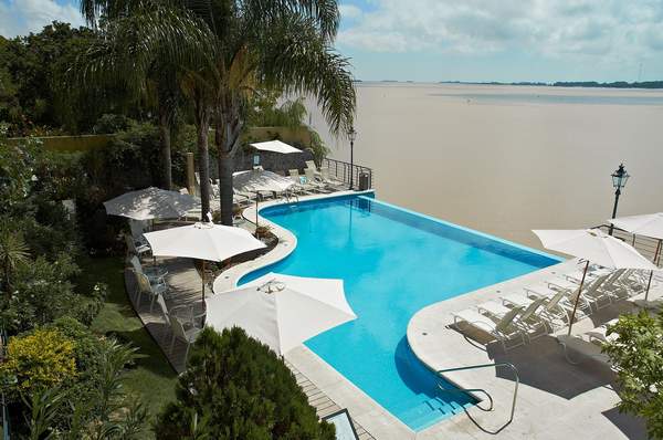 sacramento_RCHC_Piscina