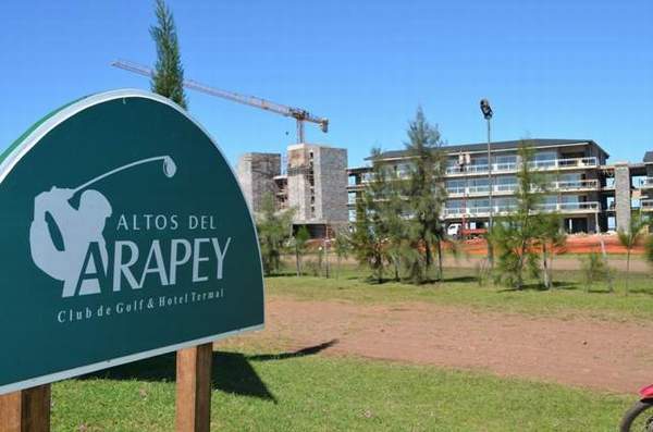 salto_arapey_hotel_golf