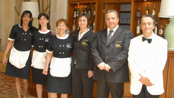 staff-hotel-